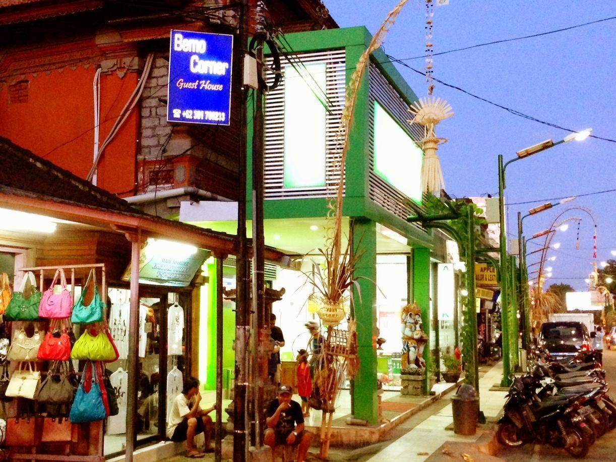 Bemo Corner Guest House Kuta Lombok Exteriör bild